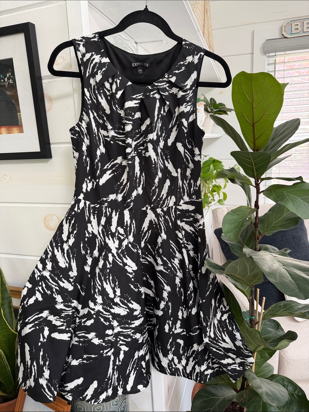 Express Black and White Abstract Pleated Neck Dress